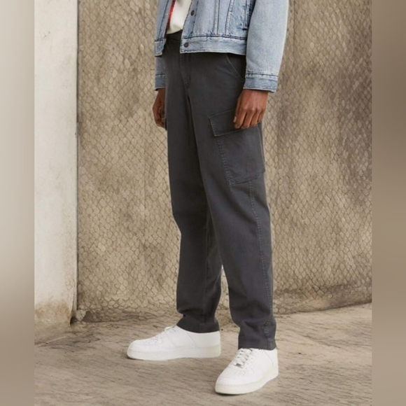 Levis Grey Mens Cargo pants - size 28 - Picture 5 of 5
